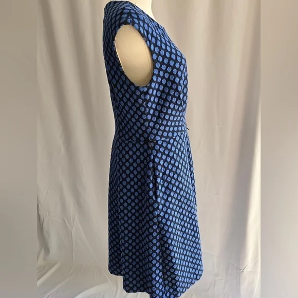 Maggy London Black Fit and Flare Sleeveless Mini Dress Blue Polka Dots Sz 10 - Picture 3 of 9